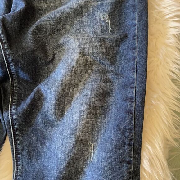 Seven7 Crop Girlfriend Jeans Distressed 14 - Picture 9 of 16